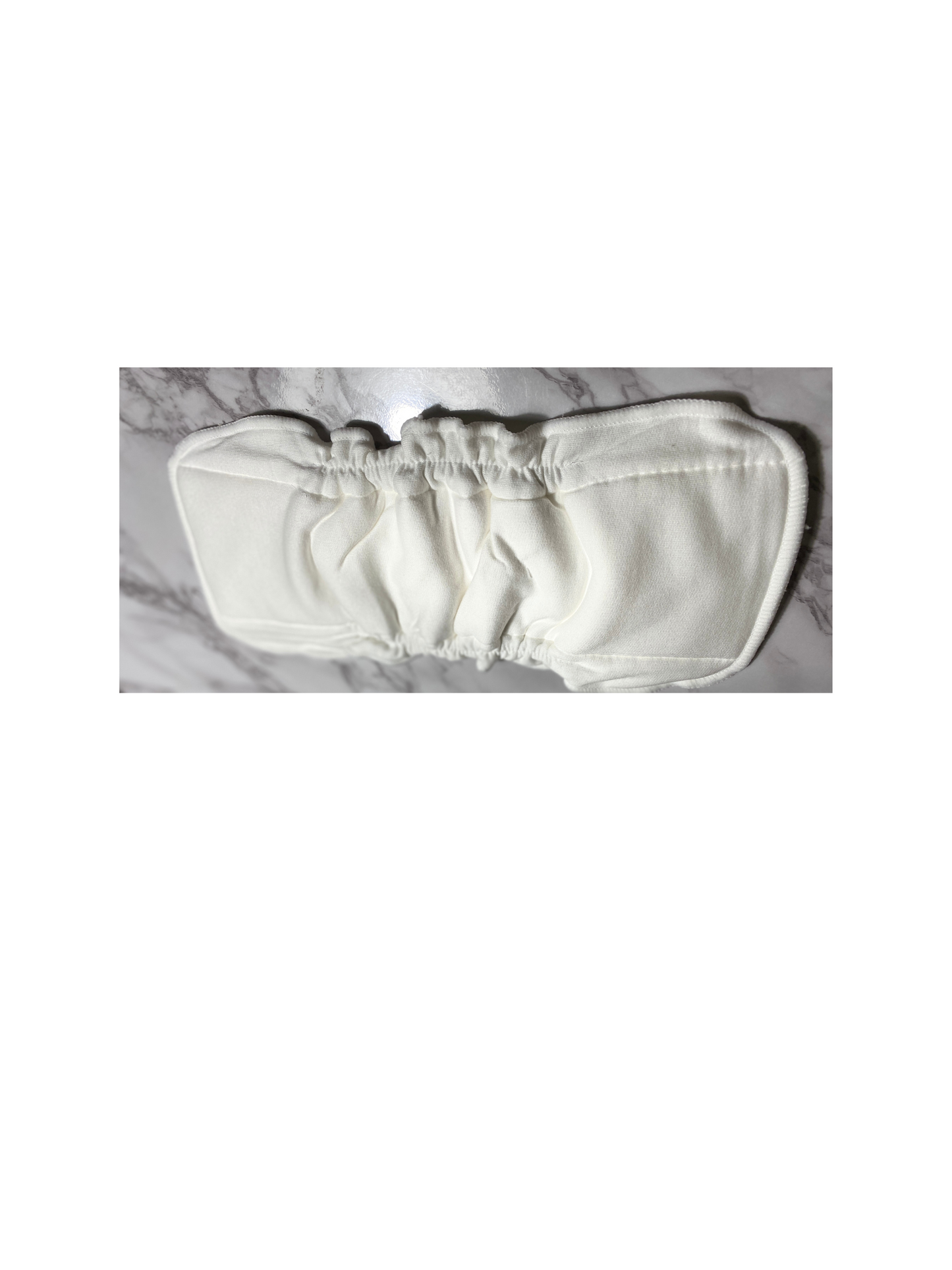 2 layers Bamboo coton and 3 layers microfiber, leg gusset